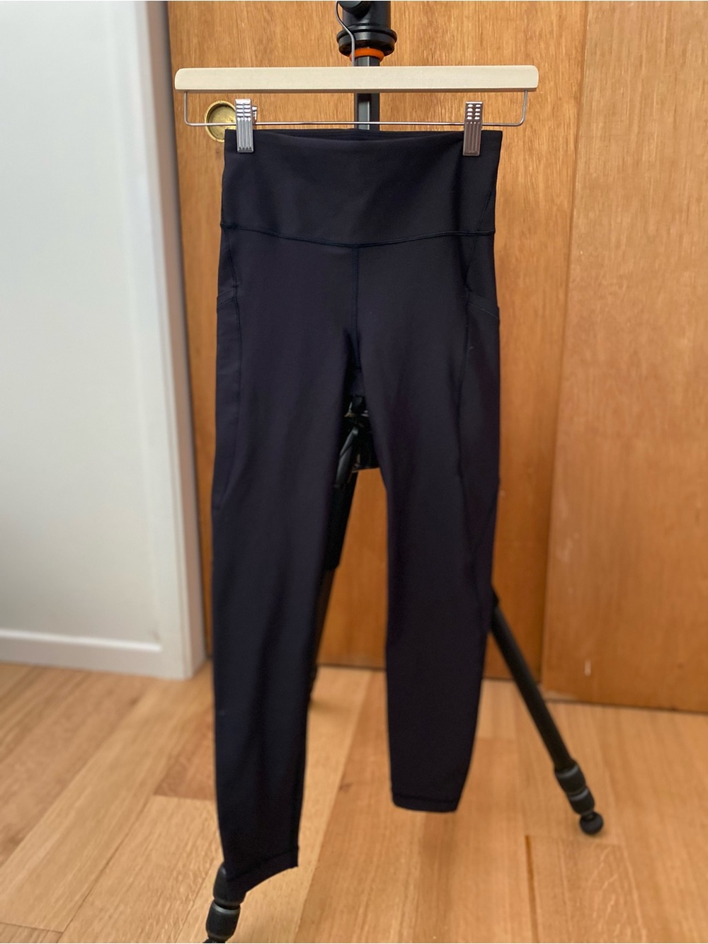 High-Rise 7/8 Black Compression Leggings